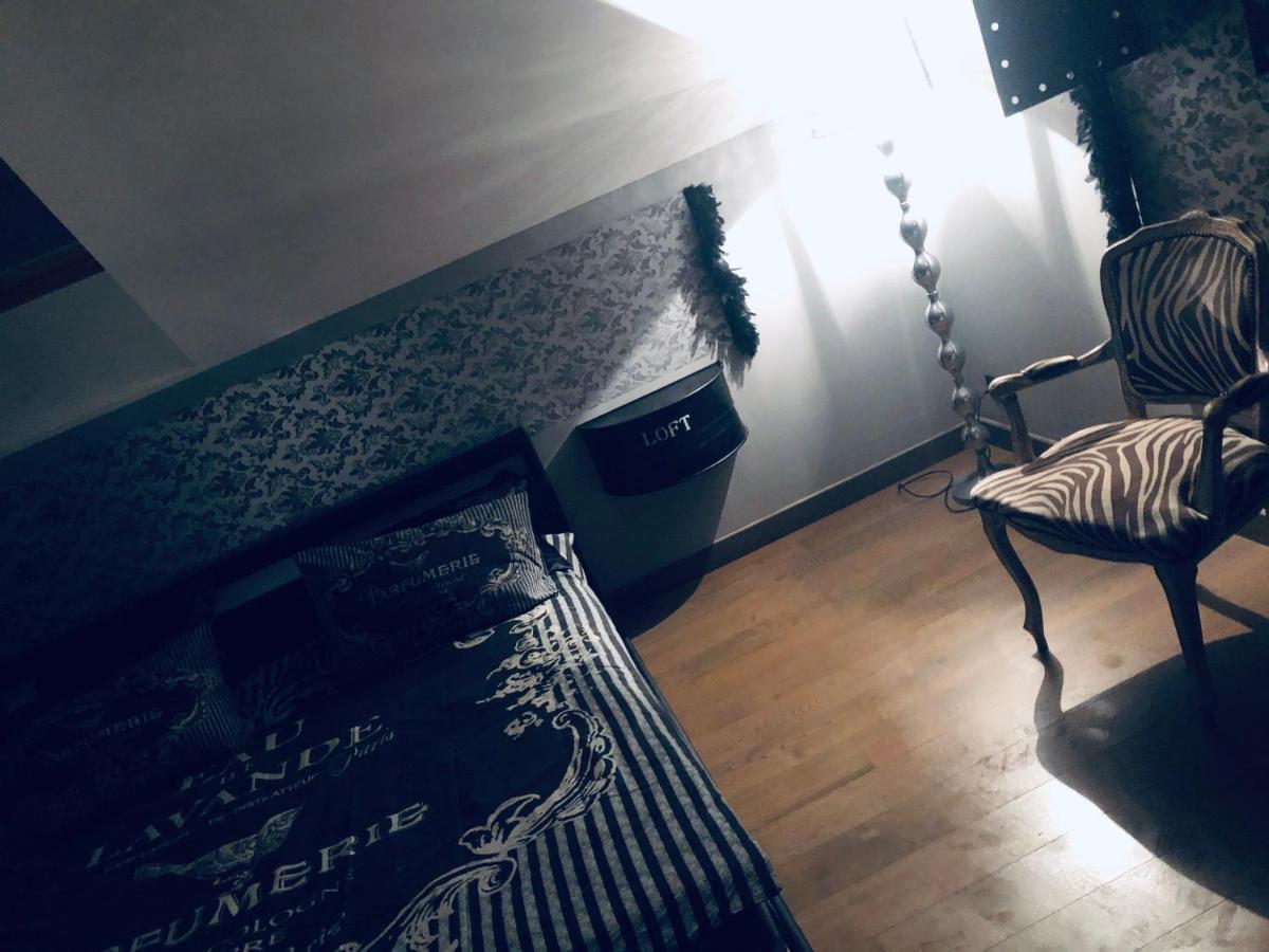 Loft D Isa Avec Wifi Netflix Apartment Gesves Exterior photo