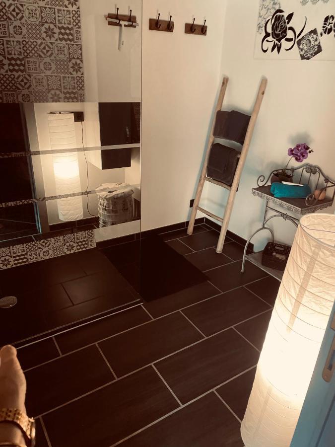Loft D Isa Avec Wifi Netflix Apartment Gesves Exterior photo