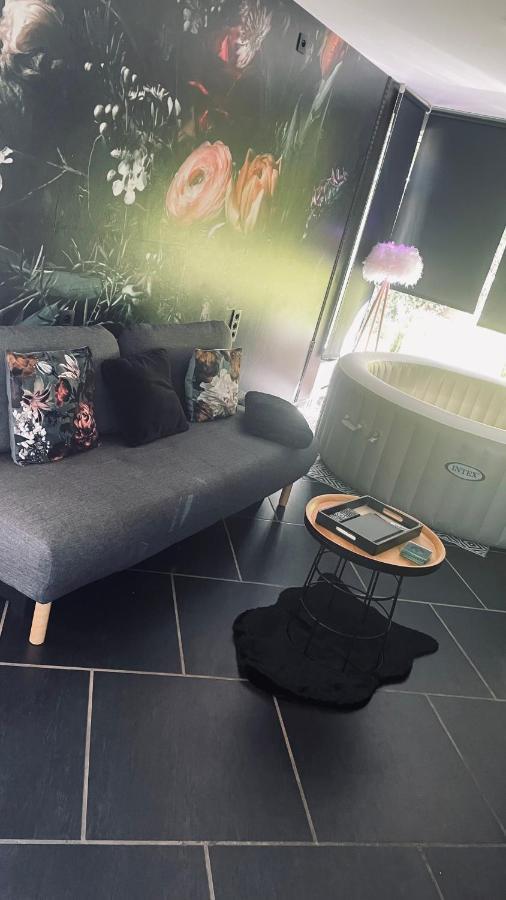 Loft D Isa Avec Wifi Netflix Apartment Gesves Exterior photo