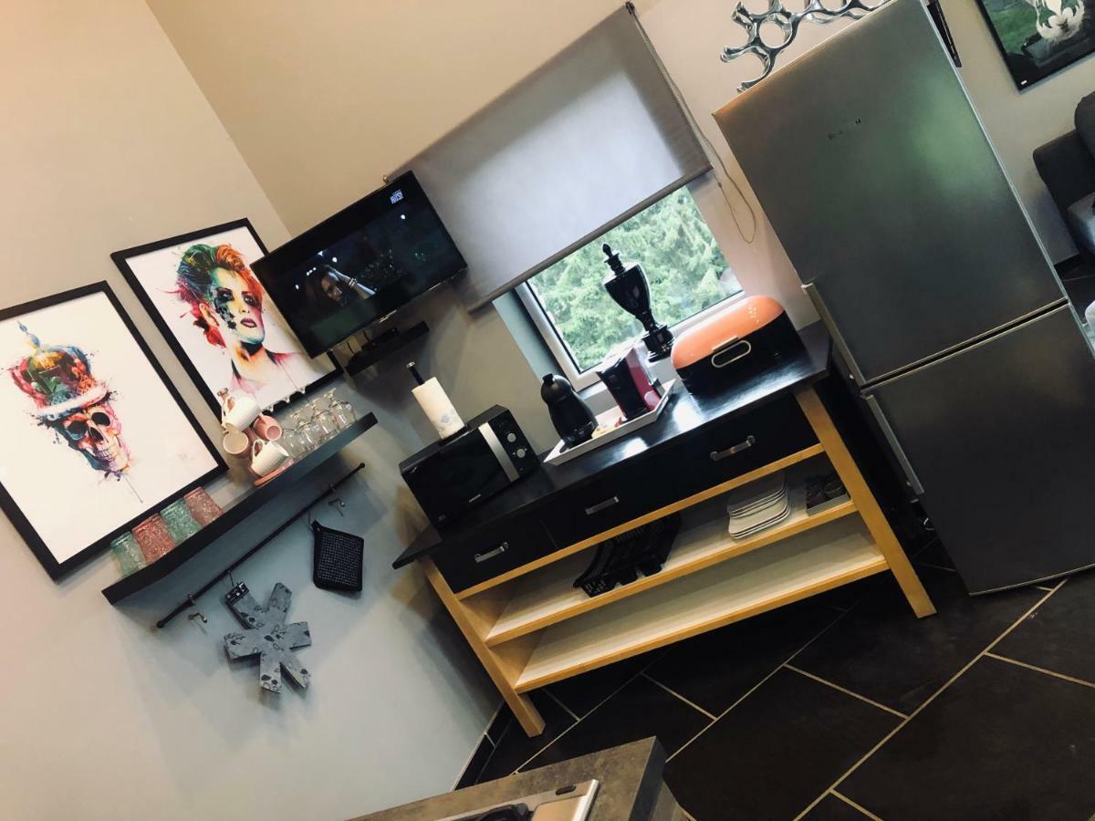 Loft D Isa Avec Wifi Netflix Apartment Gesves Exterior photo